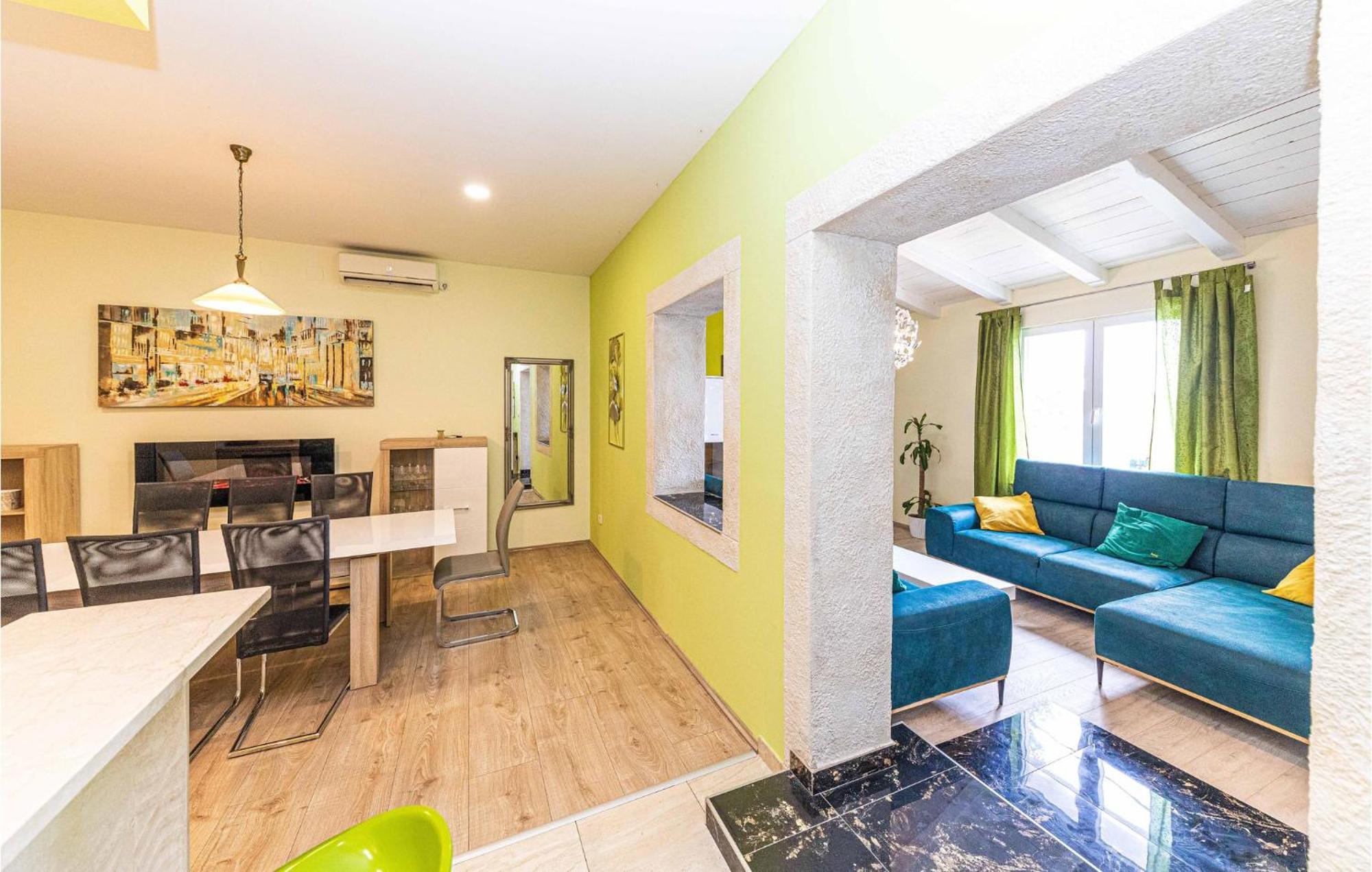 Nice Home In Kastel Sucurac With Wifi Kaštela Exterior foto